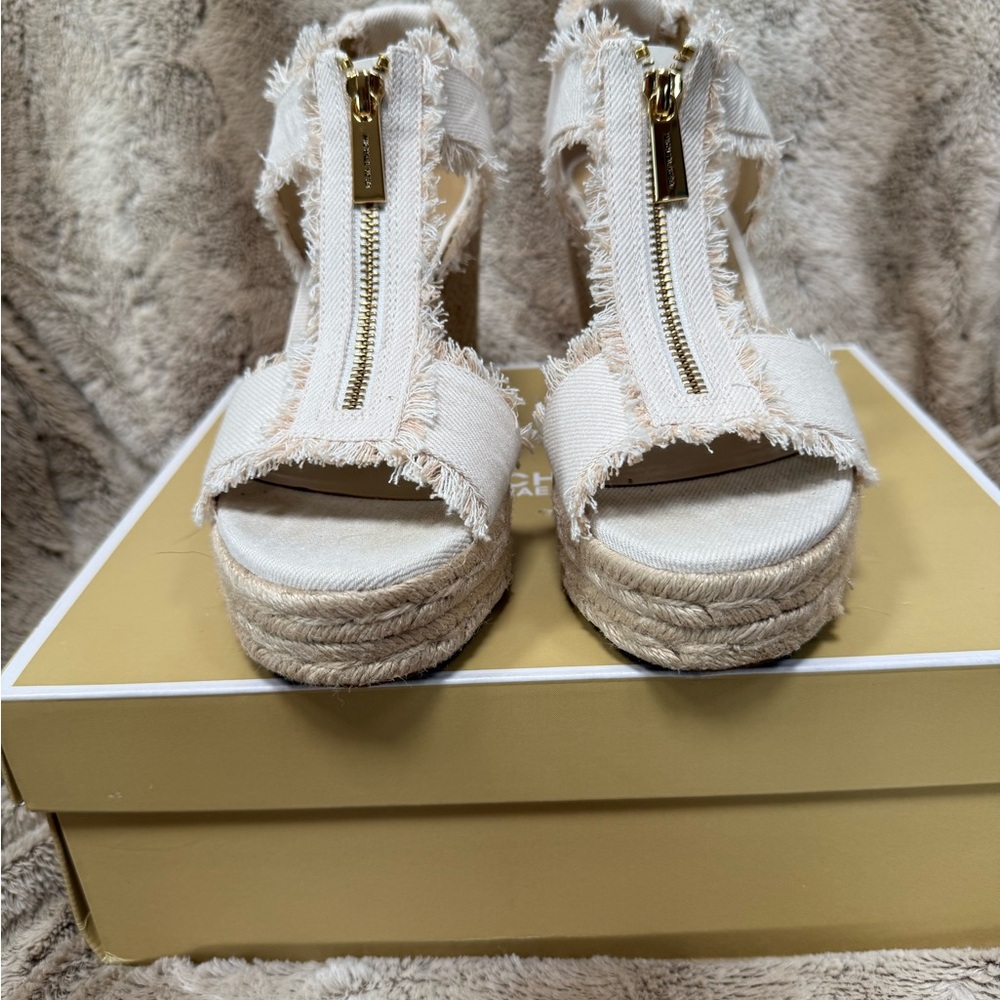 MICHAEL Michael Kors Cream Frayed Espadrille Wedge Sandals with Gold Zip Detail